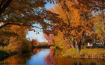 Couleurs, quiétude et émerveillement : l’automne à Sainte-Anne-de-la-Pérade avant l’hiver et la pêche aux poissons des chenaux!